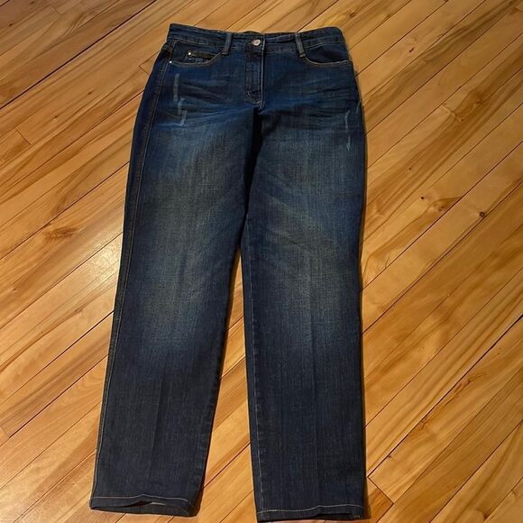 blanca the melbourne trouser style straight leg jeans. Relaxed fit. Size 8. - Picture 1 of 6